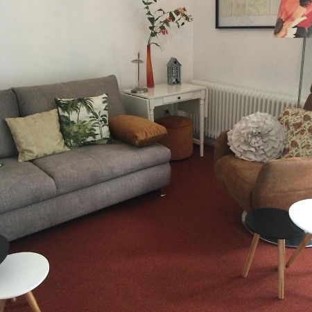 Ferienhaus Us lütt Hus und das Zimmer Linde im Haupthaus Oldenburg Exterior foto