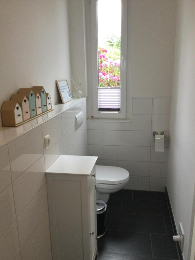 Ferienhaus Us lütt Hus und das Zimmer Linde im Haupthaus Oldenburg Exterior foto