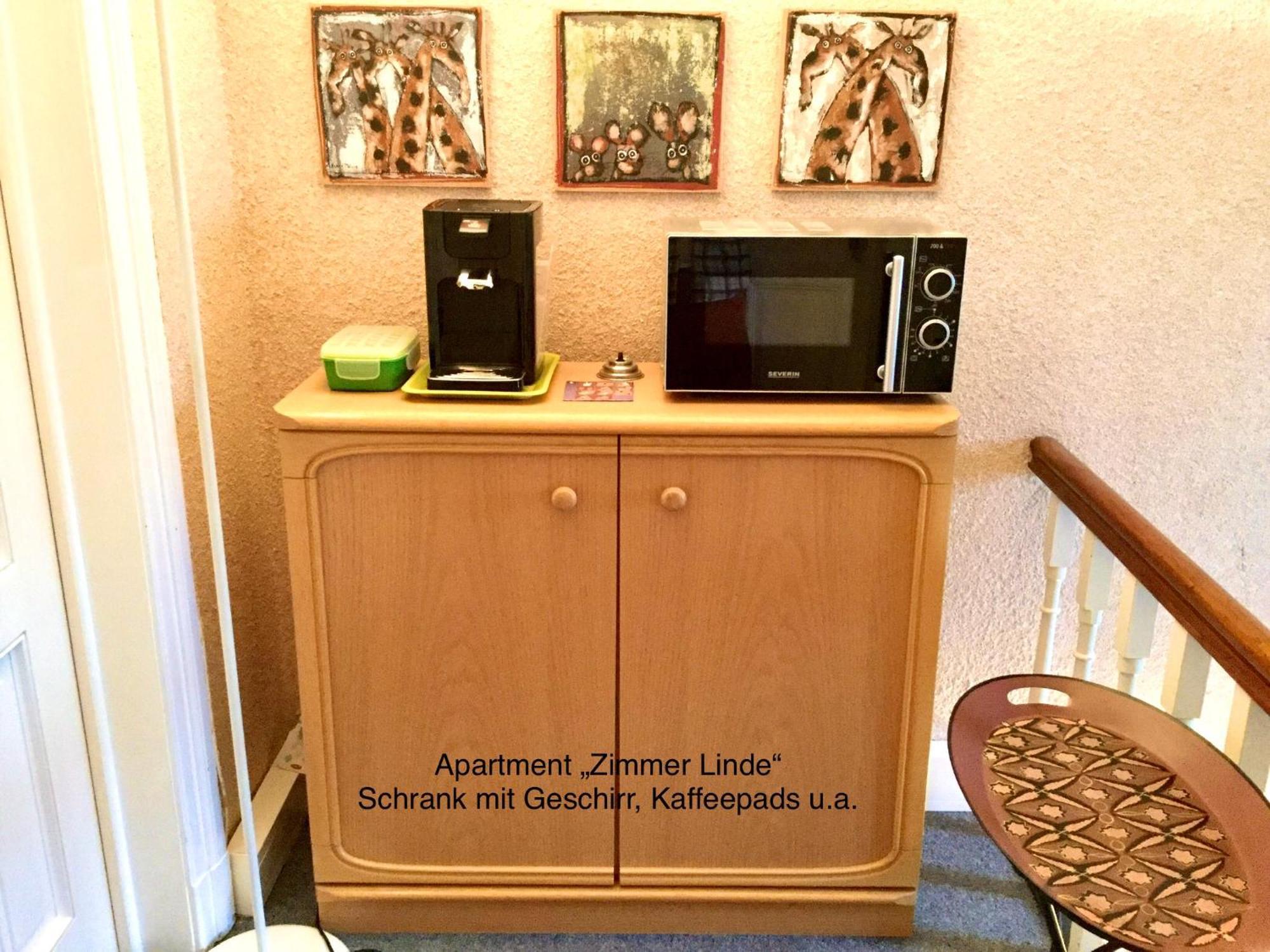 Ferienhaus Us lütt Hus und das Zimmer Linde im Haupthaus Oldenburg Zimmer foto