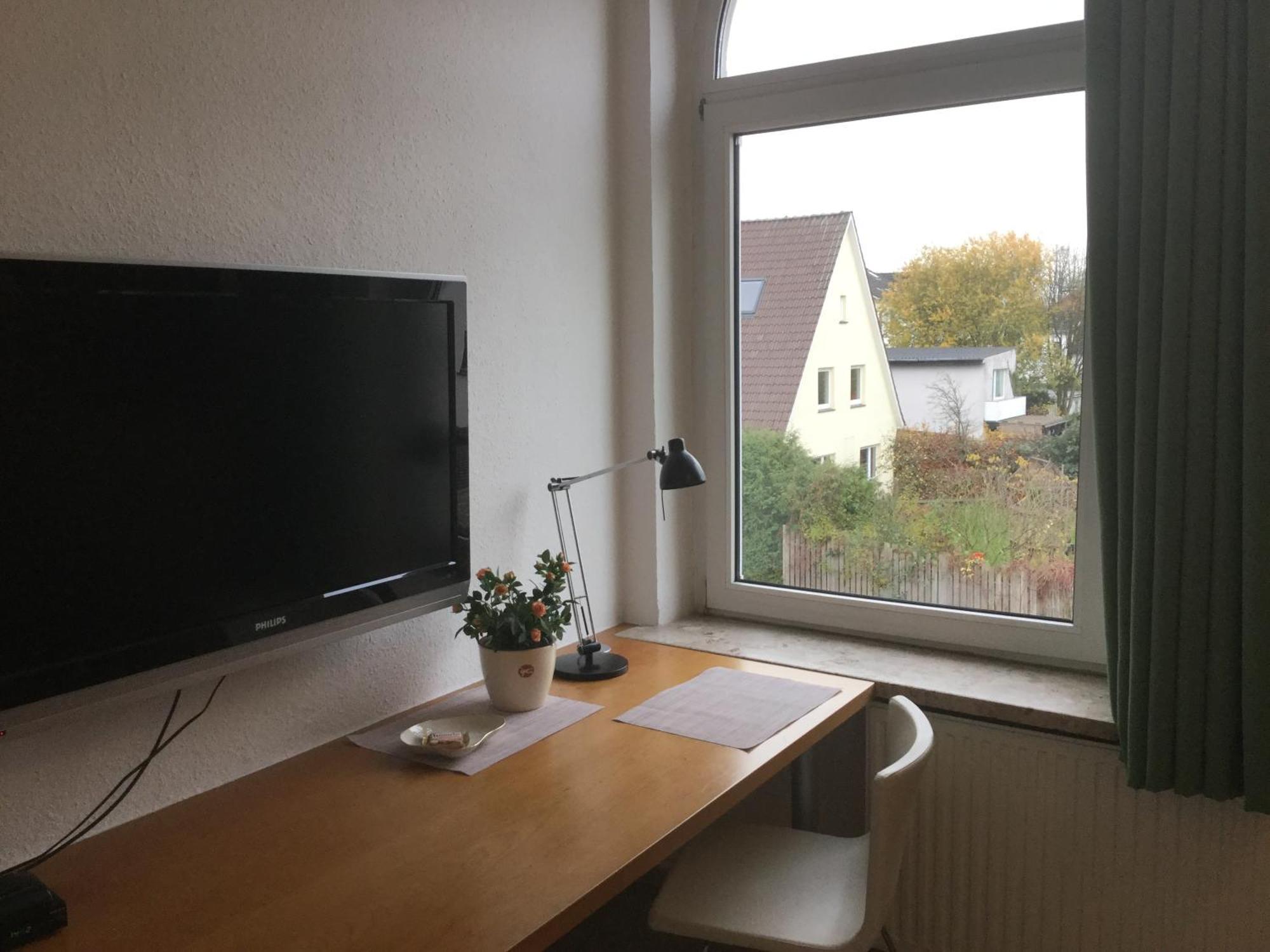 Ferienhaus Us lütt Hus und das Zimmer Linde im Haupthaus Oldenburg Zimmer foto