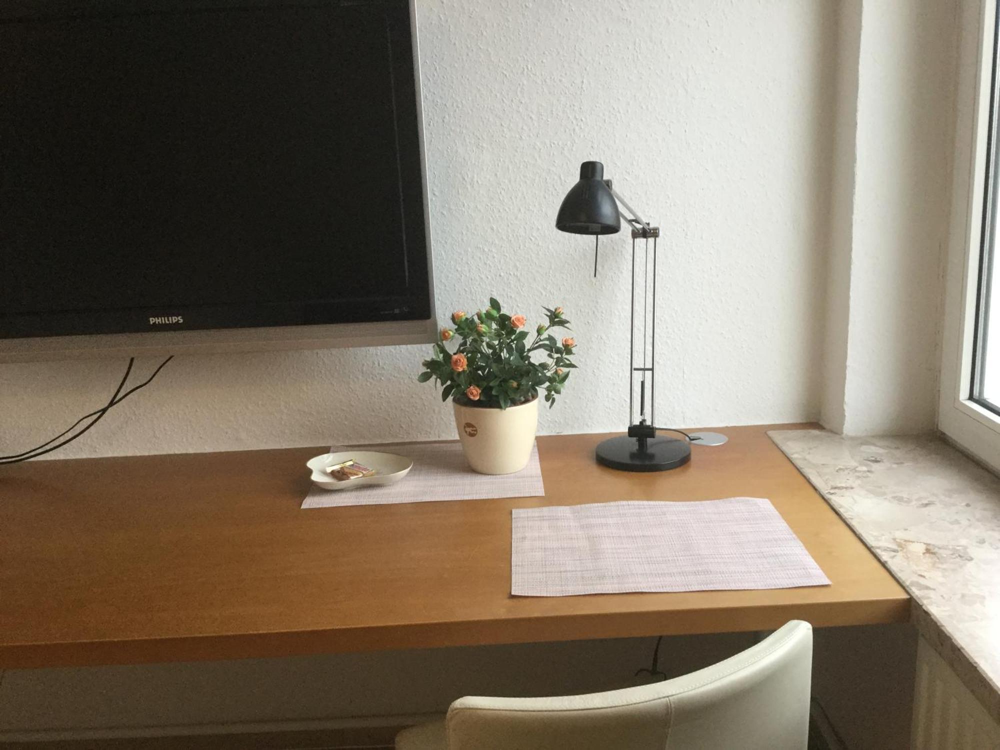 Ferienhaus Us lütt Hus und das Zimmer Linde im Haupthaus Oldenburg Zimmer foto